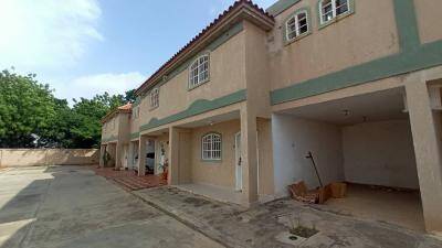 #151956 - Casa para Venta en Cabimas - V