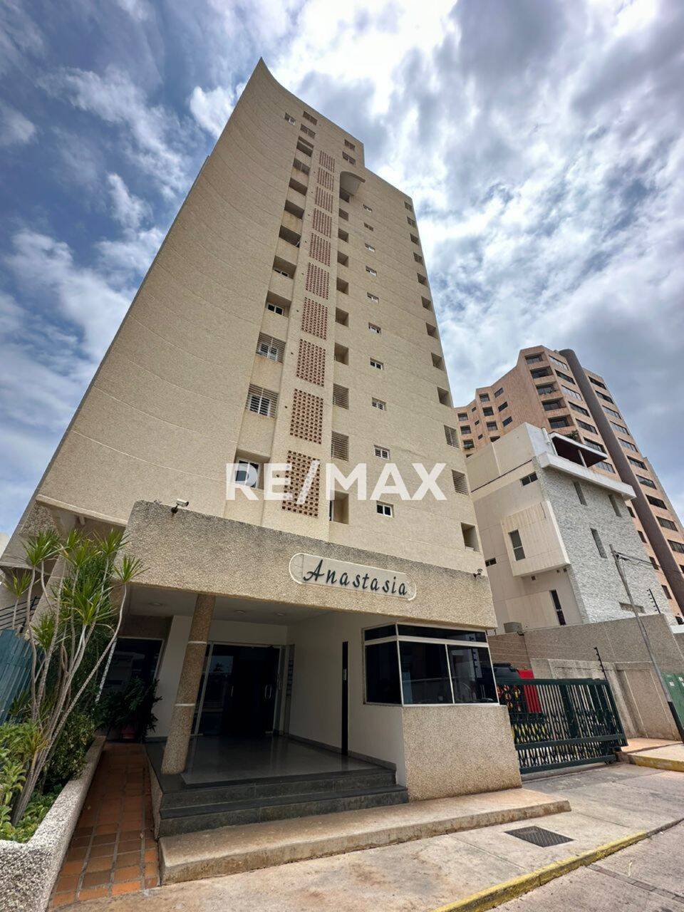 #619 - Apartamento para Venta en Maracaibo - V