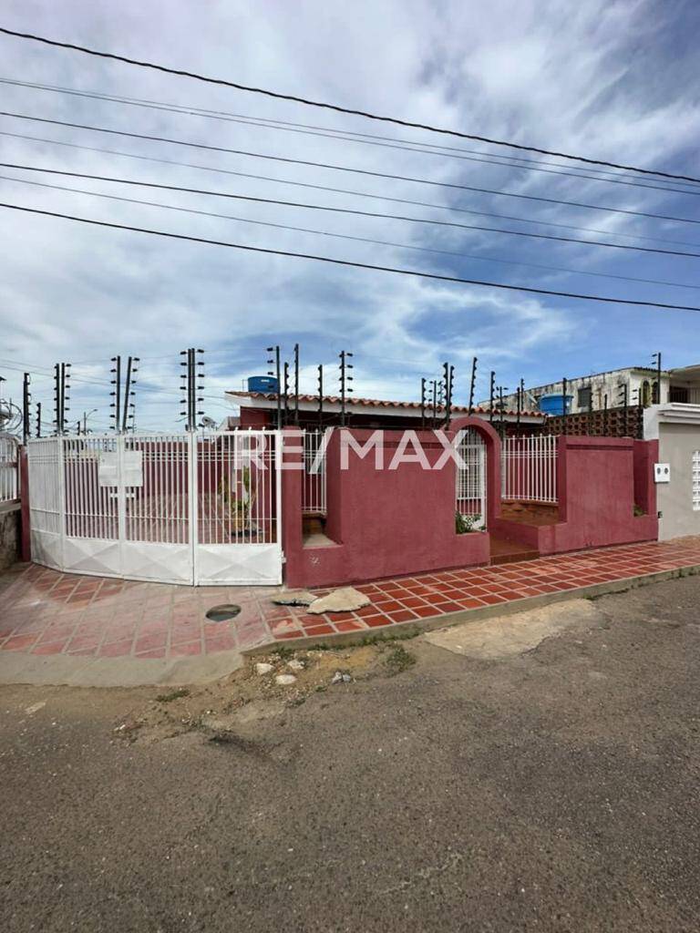 #946 - Casa para Venta en Maracaibo - V