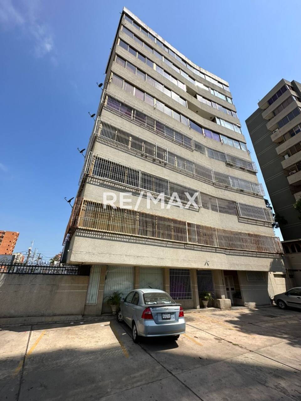 #990 - Apartamento para Venta en Maracaibo - V