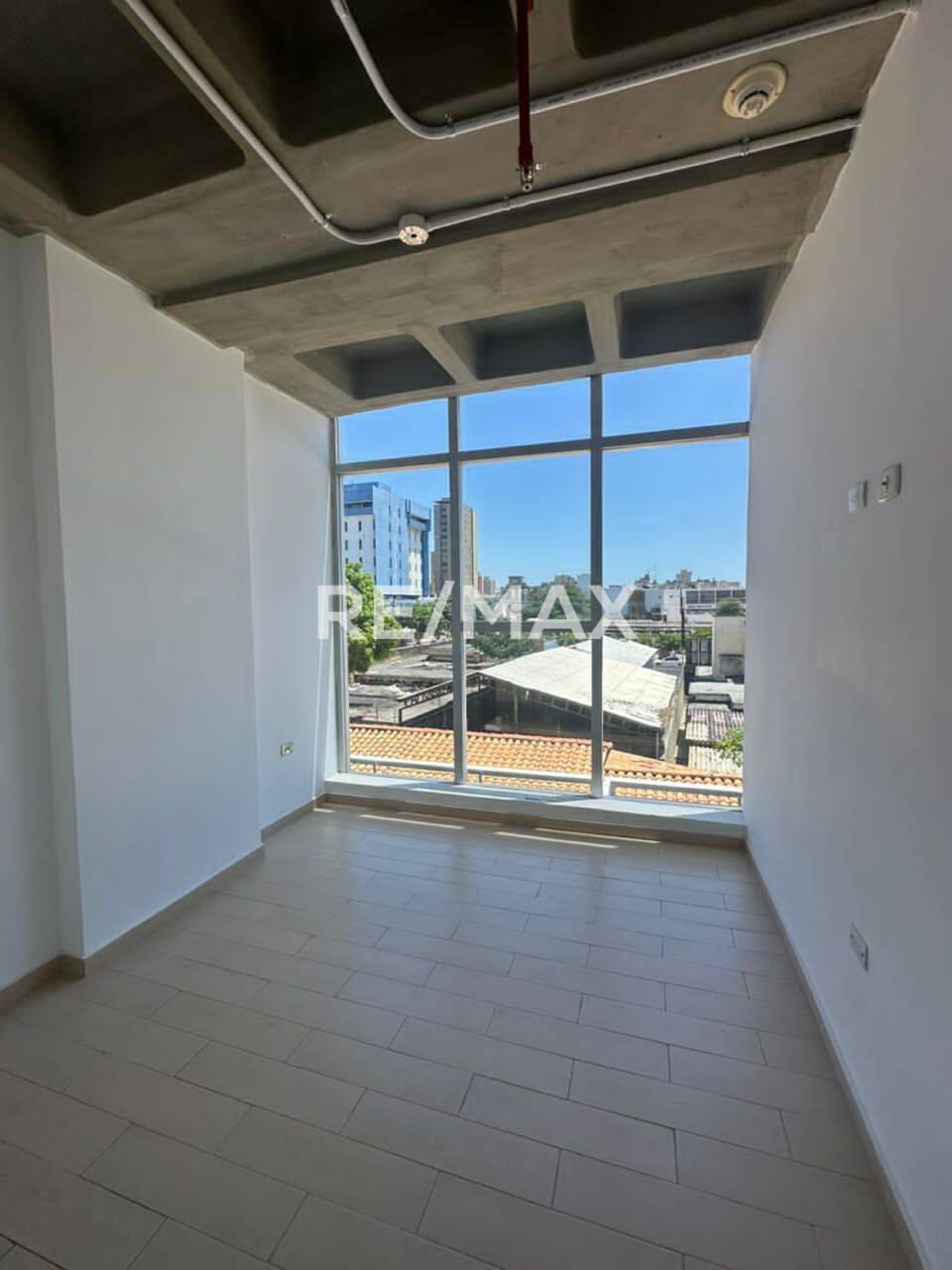 #180240 - Oficina para Alquiler en Maracaibo - V