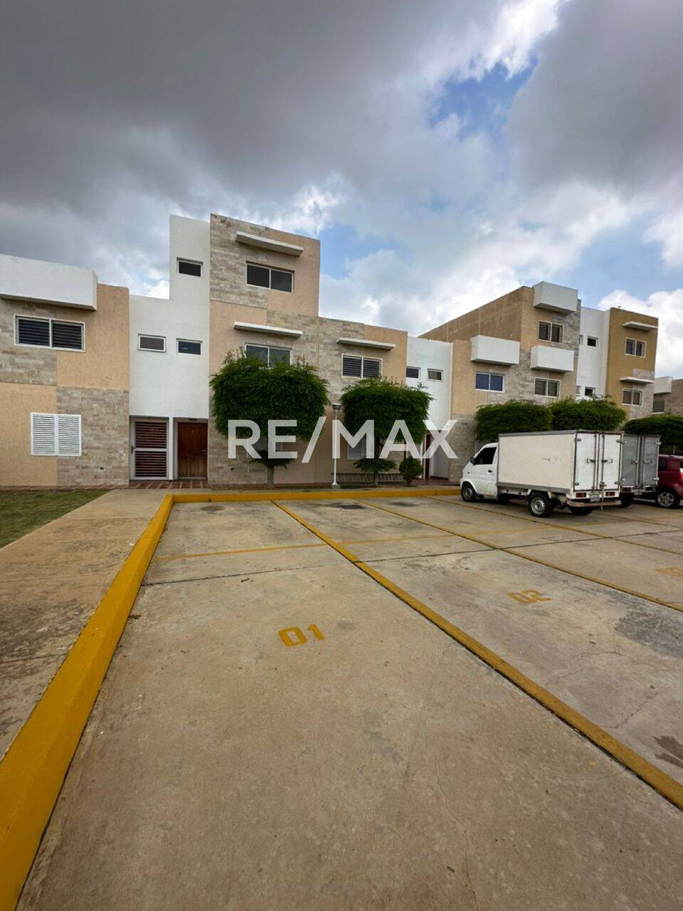 #1767 - Townhouse para Venta en Maracaibo - V