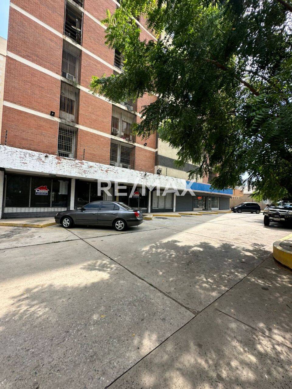 #2141 - Local Comercial para Venta en Maracaibo - V