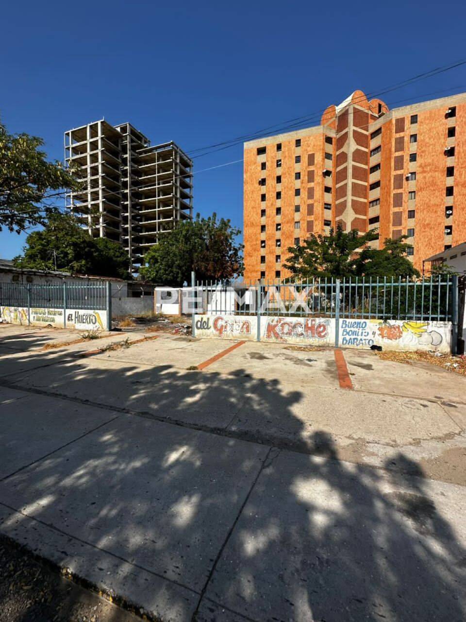 #2411 - Terreno para Venta en Maracaibo - V
