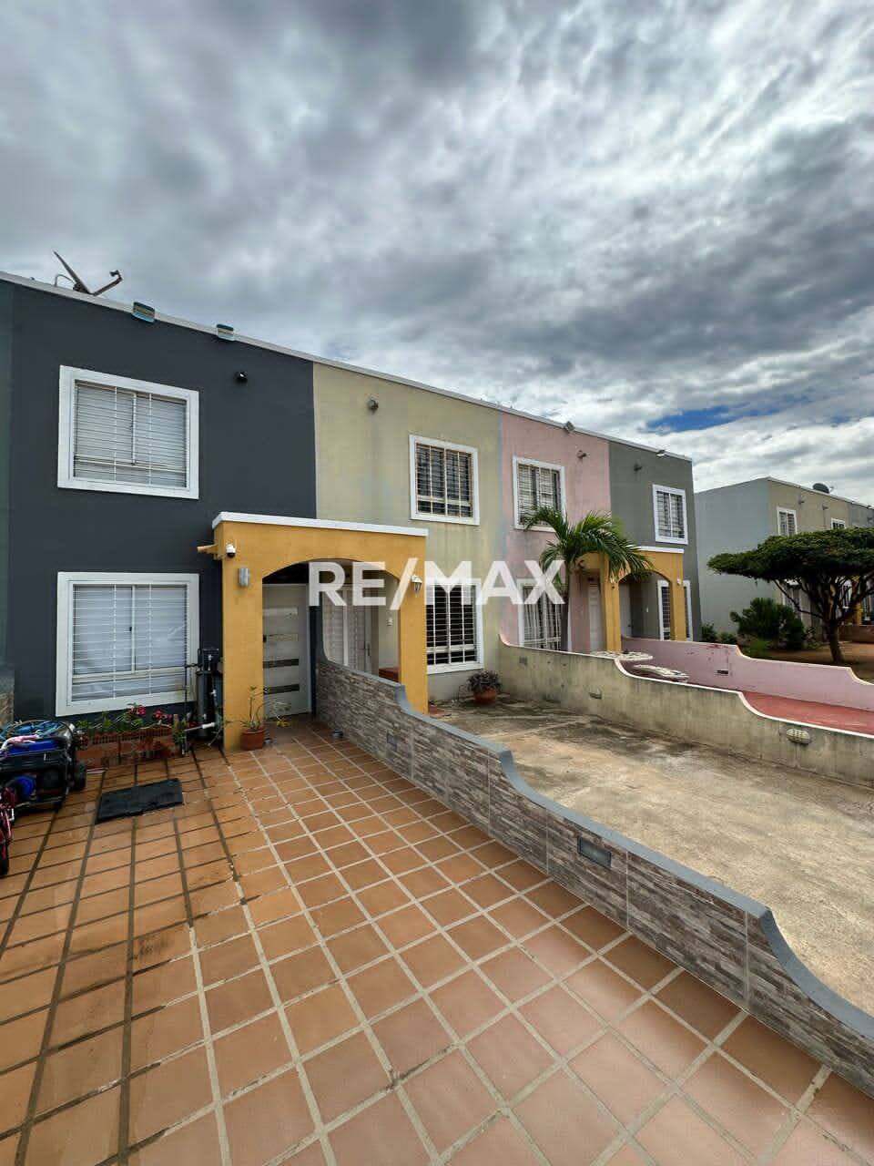#2552 - Townhouse para Venta en Maracaibo - V