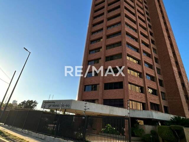 #452 - Apartamento para Venta en Maracaibo - V