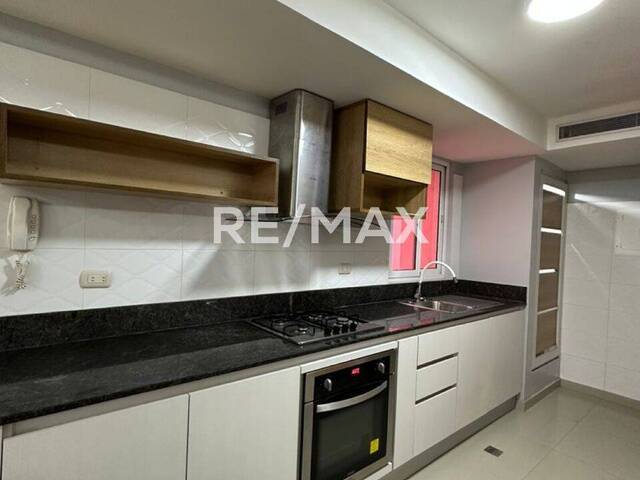 Apartamento para Alquiler en Maracaibo - 2