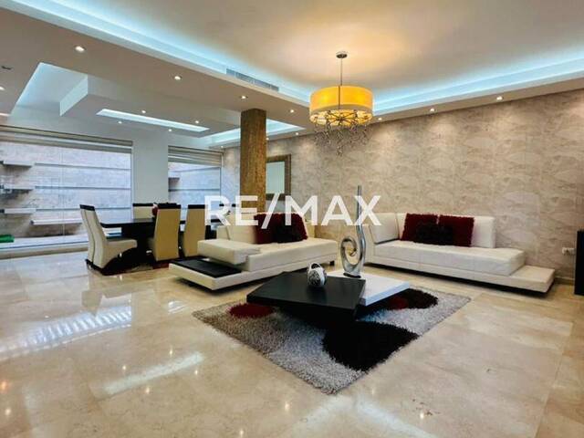 # - Casa para Venta en Maracaibo - V