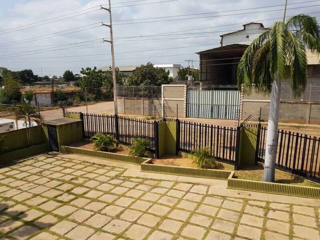 Galpón para Venta en Maracaibo - 2