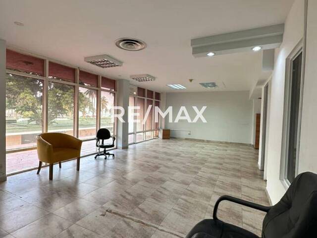 #623 - Local Comercial para Alquiler en Maracaibo - V