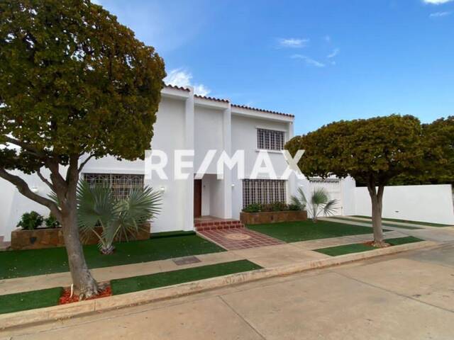 Townhouse para Venta en Maracaibo - 2