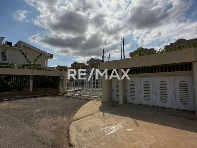 Townhouse para Venta en Maracaibo - 2