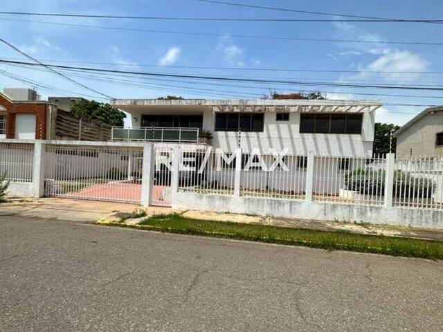 #742 - Casa para Venta en Maracaibo - V