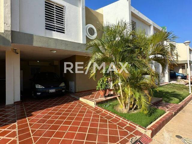 #190720 - Townhouse para Venta en Maracaibo - V