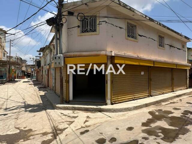 #956 - Casa para Venta en Maracaibo - V