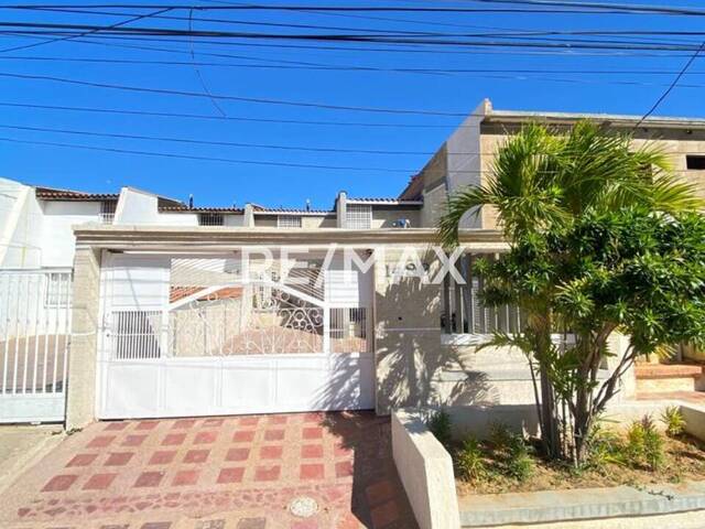 #994 - Casa para Venta en Maracaibo - V