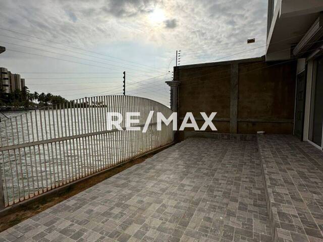 Townhouse para Venta en Maracaibo - 2
