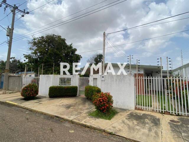 #1104 - Casa para Venta en Maracaibo - V