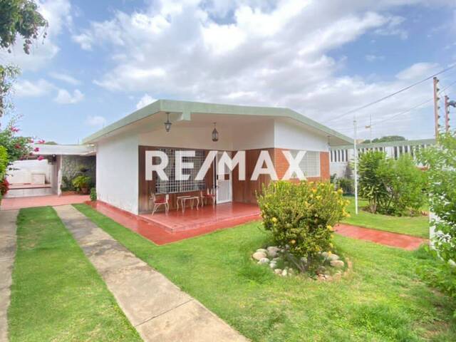 #1104 - Casa para Venta en Maracaibo - V