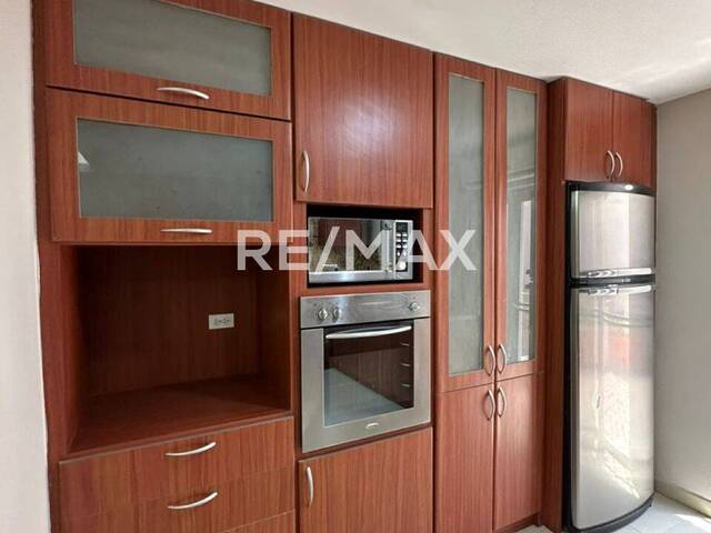 #1350 - Townhouse para Alquiler en Maracaibo - V