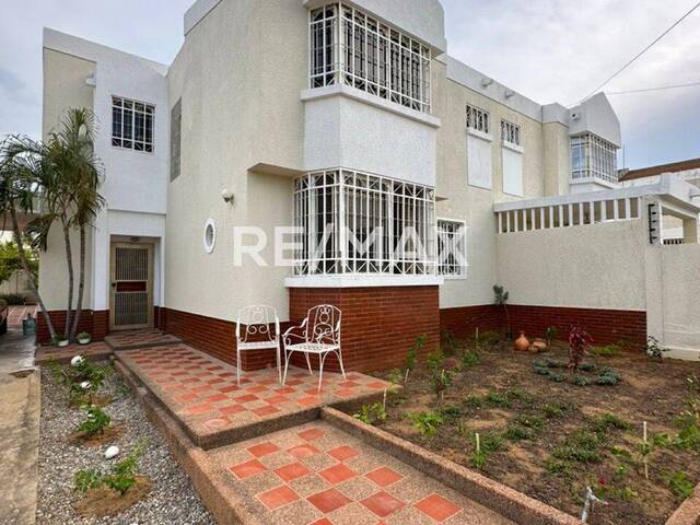 Townhouse para Venta en Maracaibo - 2