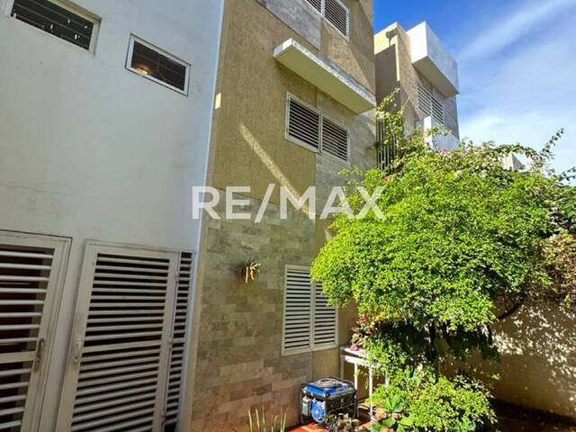 Townhouse para Venta en Maracaibo - 2