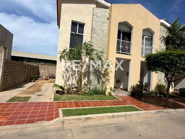 #1567 - Casa para Venta en Maracaibo - V