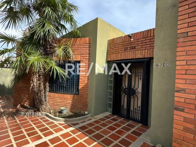 #1630 - Casa para Venta en Maracaibo - V