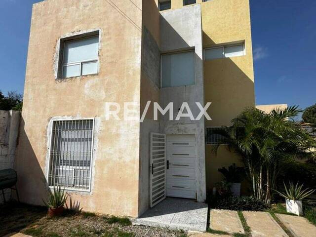 #1723 - Townhouse para Venta en Maracaibo - V