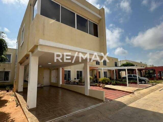#1898 - Casa para Venta en Maracaibo - V
