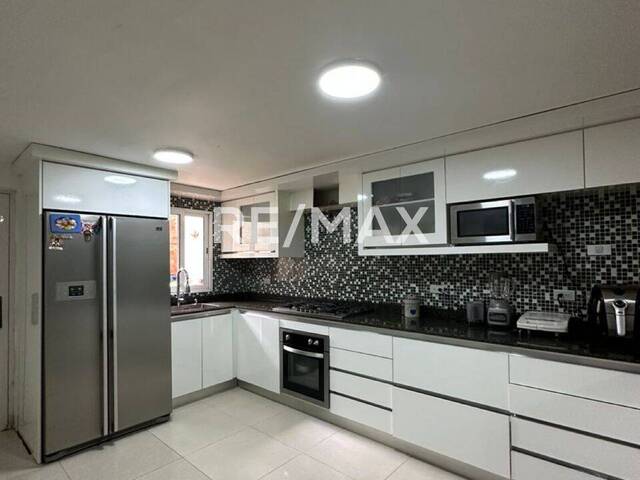#1898 - Casa para Venta en Maracaibo - V