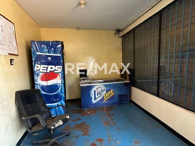 #1951 - Local Comercial para Venta en Maracaibo - V