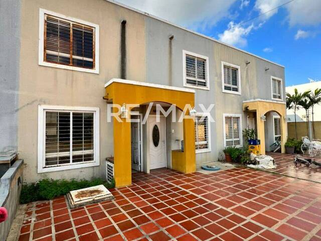 Townhouse para Venta en Maracaibo - 2