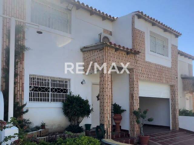 #2244 - Townhouse para Venta en Maracaibo - V