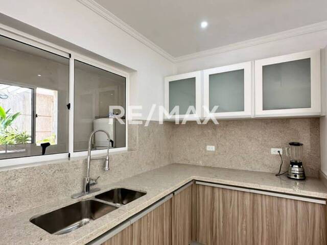 #2326 - Casa para Venta en Maracaibo - V