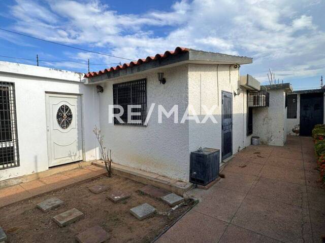 #2358 - Casa para Venta en Maracaibo - V