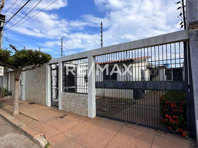 #2358 - Casa para Venta en Maracaibo - V
