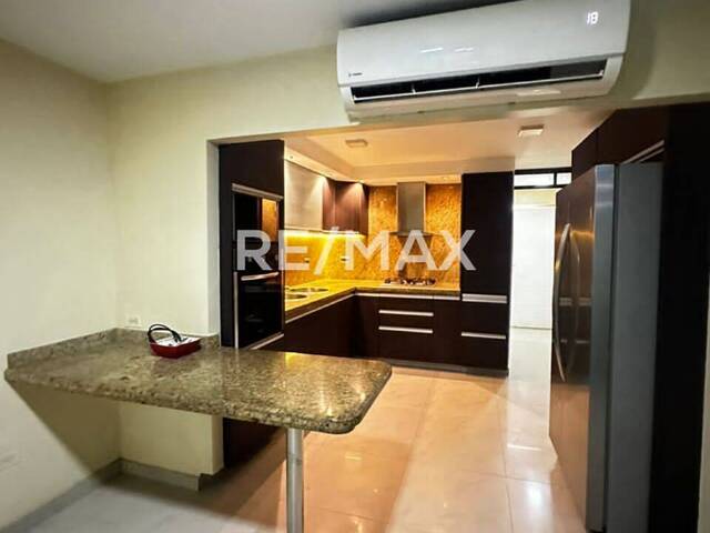 Townhouse para Venta en Maracaibo - 2
