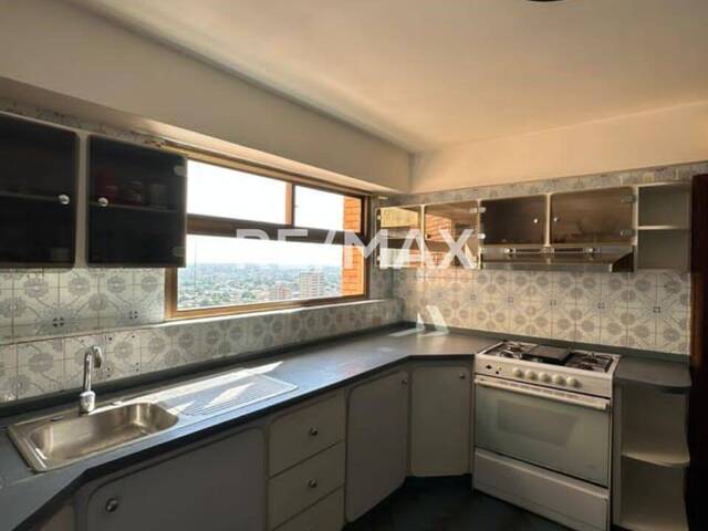 #2400 - Apartamento para Venta en Maracaibo - V