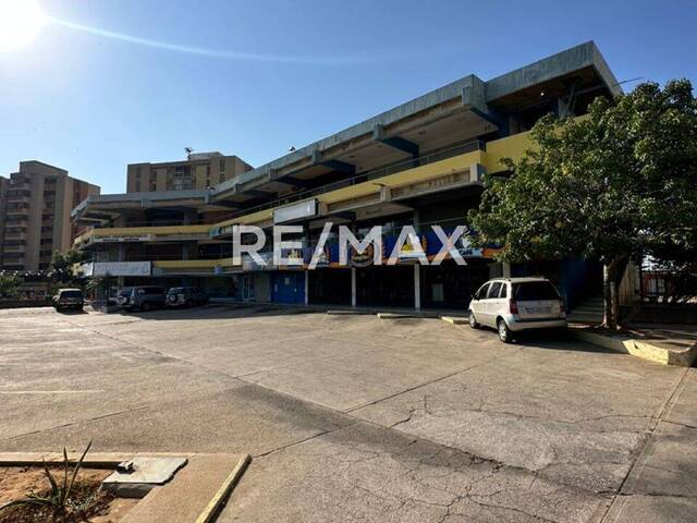 #2442 - Local Comercial para Alquiler en Maracaibo - V
