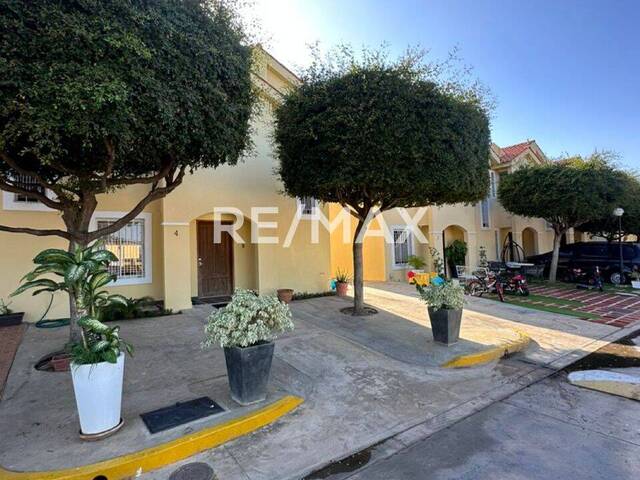 Townhouse para Venta en Maracaibo - 2