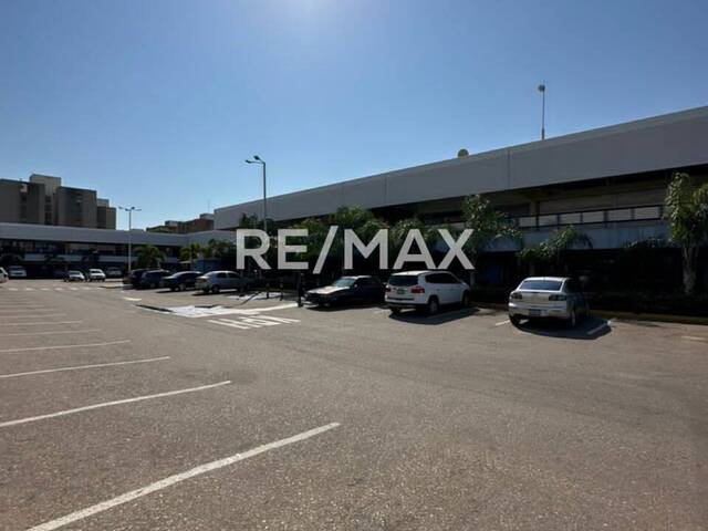 #2499 - Local Comercial para Venta en Maracaibo - V