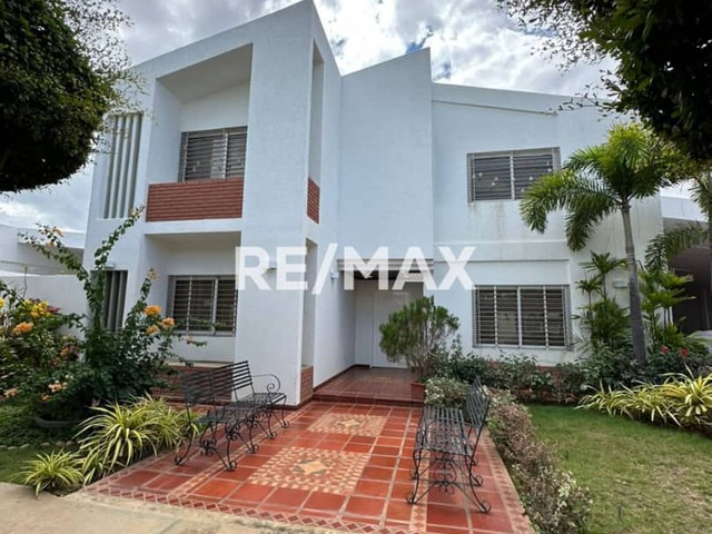 #2558 - Casa para Venta en Maracaibo - V