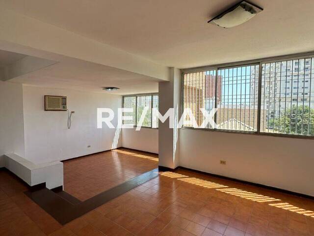 #2649 - Apartamento para Alquiler en Maracaibo - V