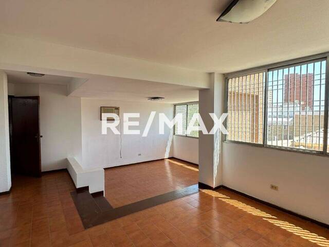 #2649 - Apartamento para Alquiler en Maracaibo - V