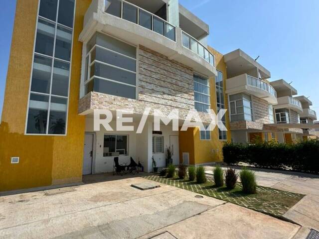 #2772 - Townhouse para Venta en Maracaibo - V