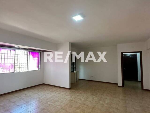 #2821 - Apartamento para Venta en Maracaibo - V