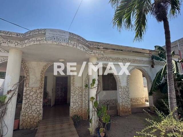 #2882 - Casa para Venta en Maracaibo - V - 1