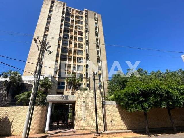 Venta en Av Santa Rita - Maracaibo