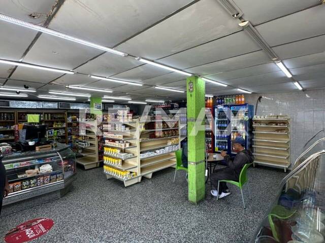 #3124 - Punto Comercial para Venta en Maracaibo - V - 2